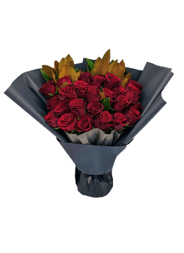 bouquet of two dozen red roses