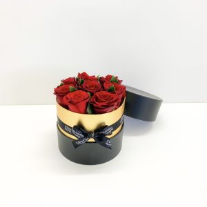 small red rose box